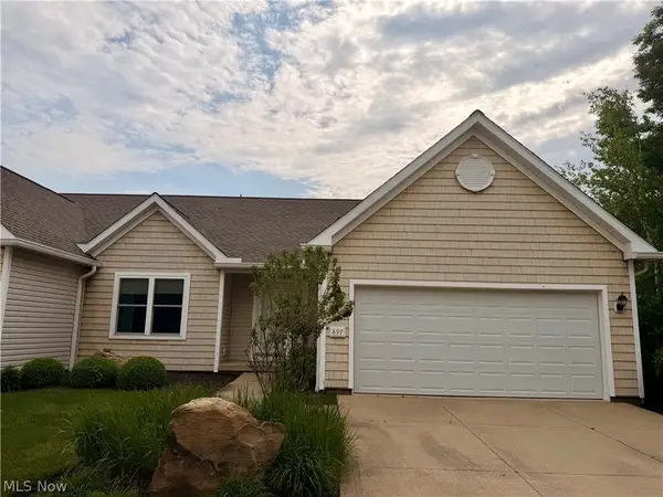 897 Stonewater Drive, Kent, OH 44240