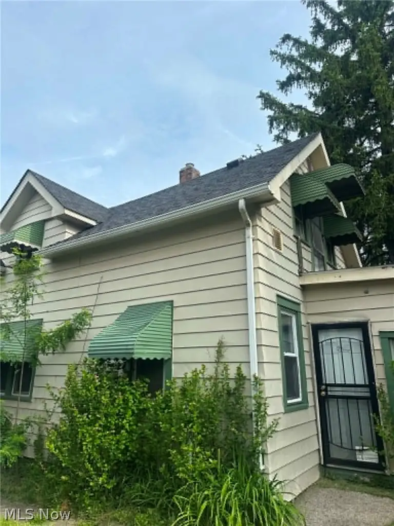 4263 E 163 Street, Cleveland, OH 44128 - #3