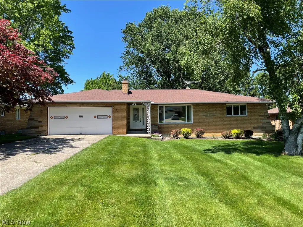 729 E Parkhaven Drive, Seven Hills, OH 44131 - #1