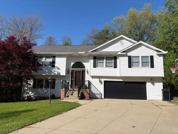2989 Fox Burrow Drive, Stow, OH 44224