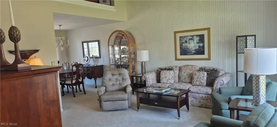 73 E Hillsdale Avenue, Seven Hills, OH 44131 - #3