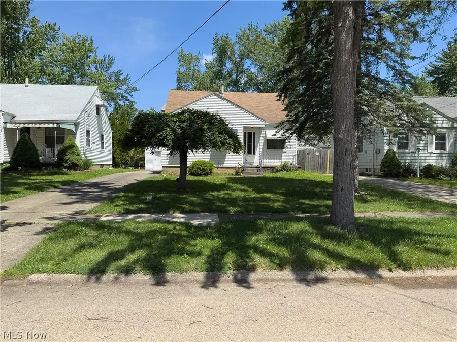 626 Princeton Avenue, Elyria, OH 44035 - #3