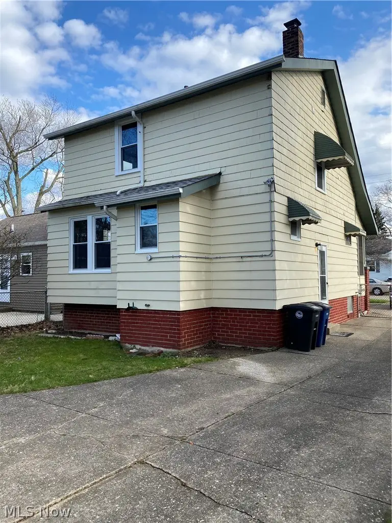 12116 Longmead Avenue, Cleveland, OH 44135 - #2