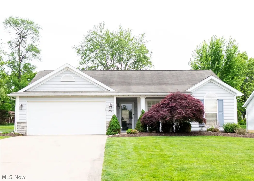316 Brookpoint Nw Street, North Canton, OH 44720 - #1