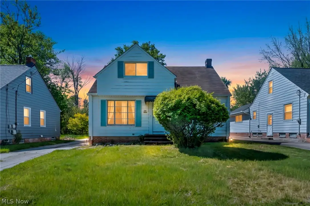 15812 Grant Avenue, Maple Heights, OH 44137 - #1