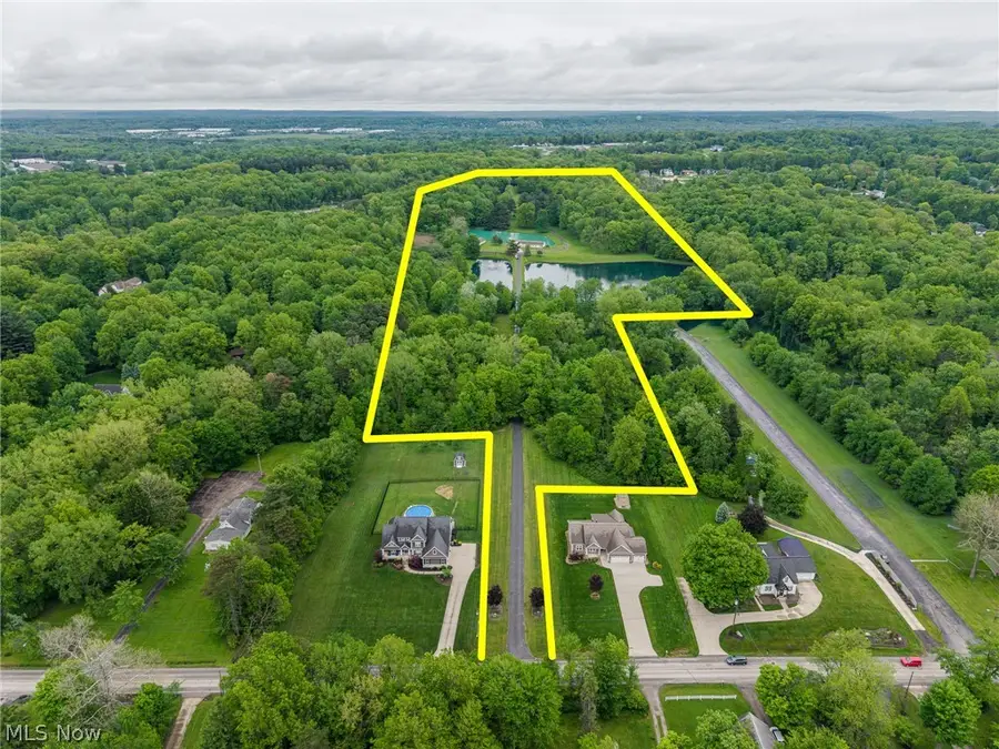 9541 N Bedford Road, Macedonia, OH 44056 - #3