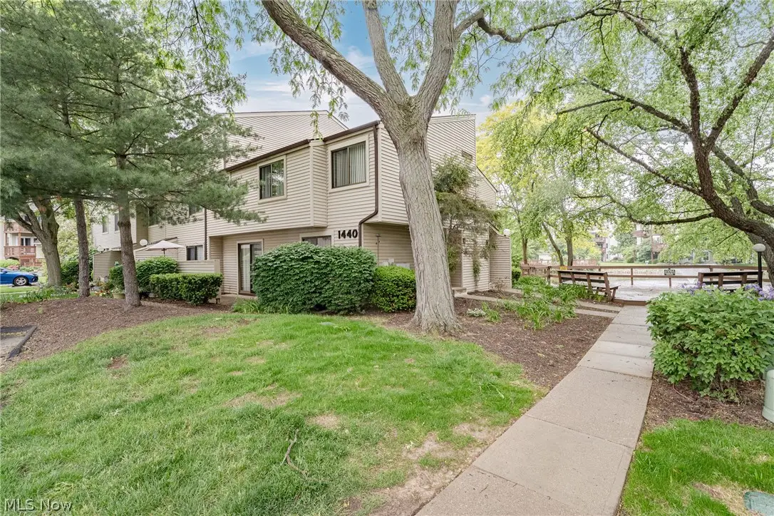 1440 Cedarwood Drive #B, Westlake, OH 44115 - #1