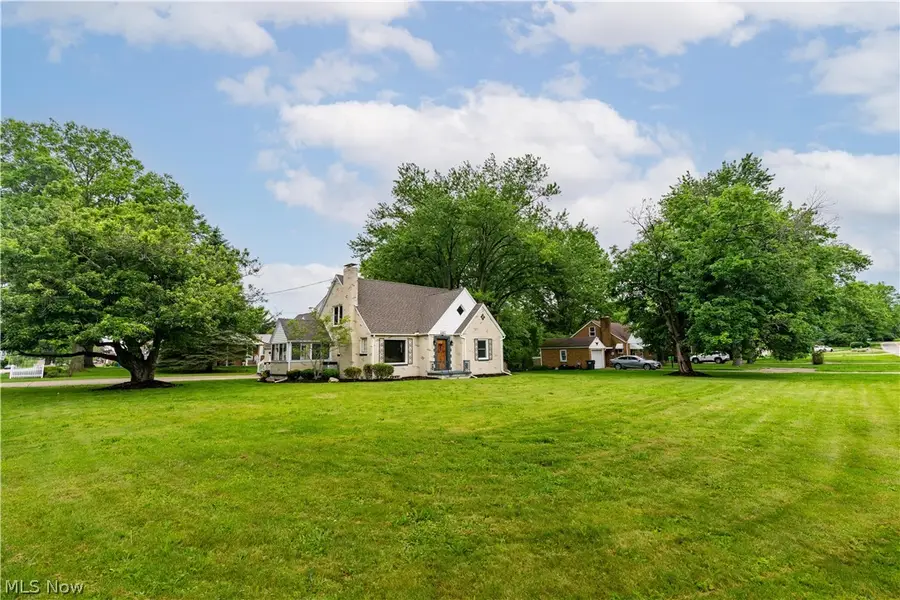 2607 Lakeside Nw Avenue, Canton, OH 44708 - #2