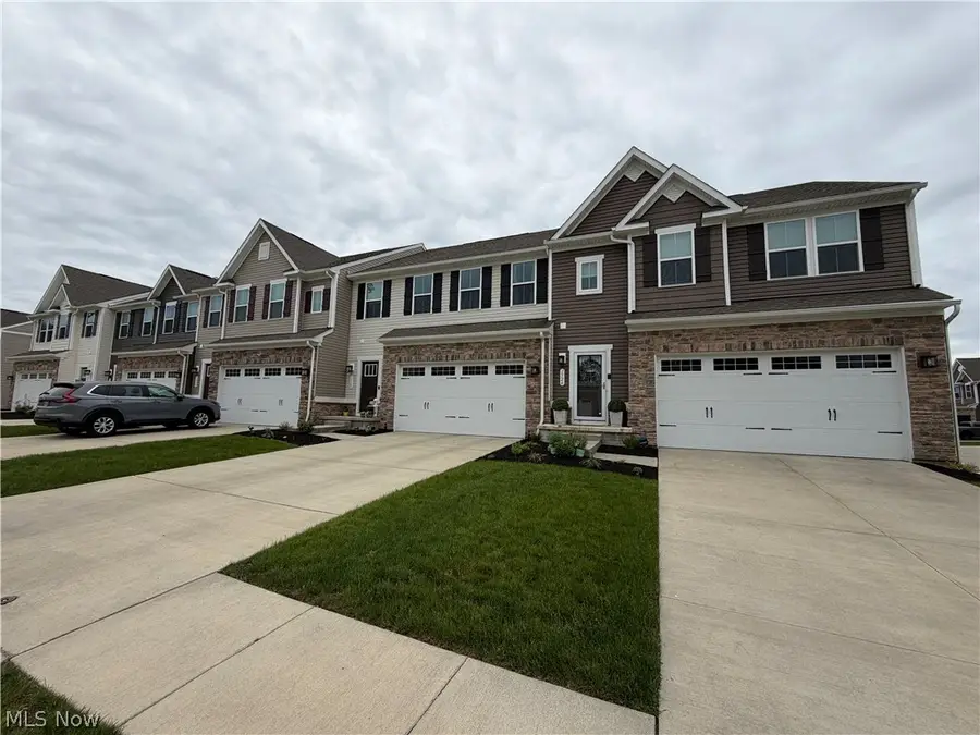 1528 Spruce Hill Drive, Stow, OH 44224 - #3