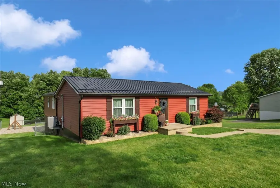 3720 Dona Drive, Zanesville, OH 43701 - #2
