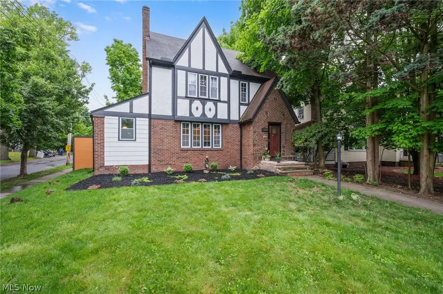 3364 Euclid Heights Boulevard, Cleveland Heights, OH 44118 - #2