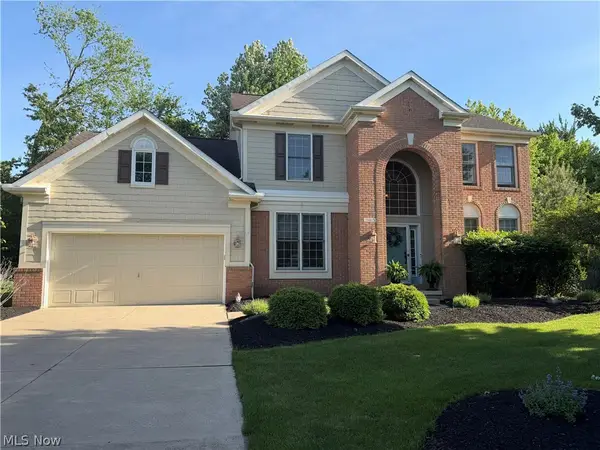 19465 Blue Spruce Drive, Strongsville, OH 44149