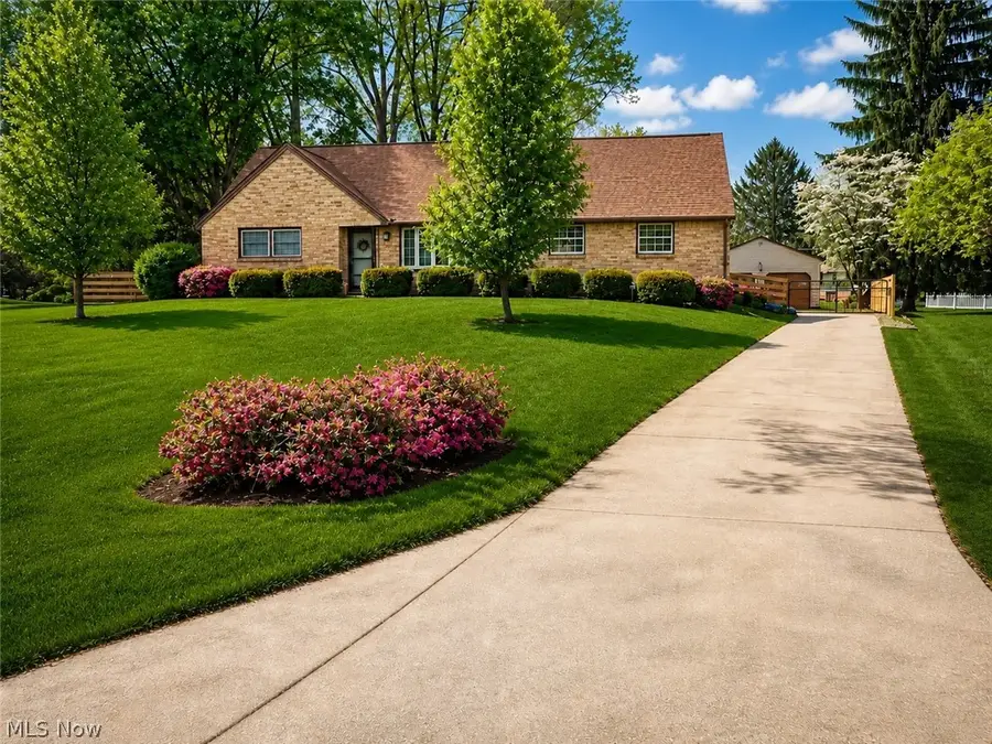 5960 Lasater Nw Drive, Canton, OH 44718 - #2