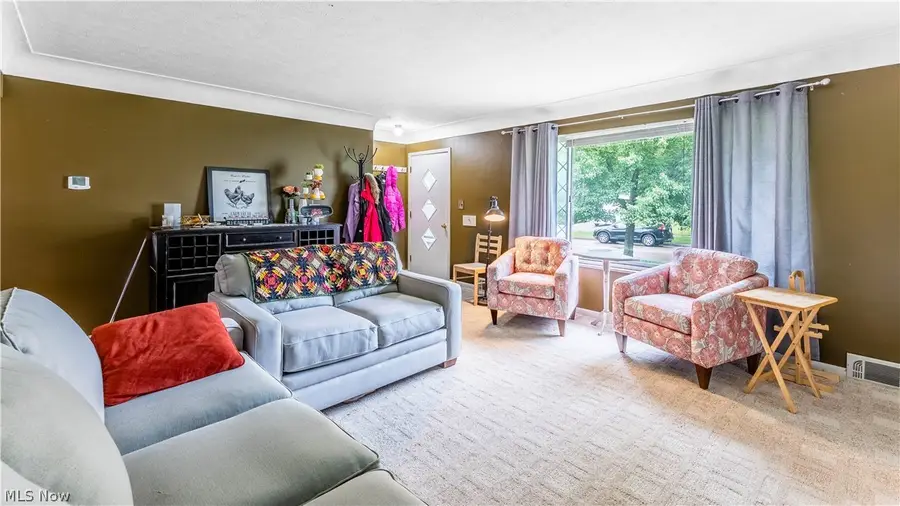6572 Beverly Drive, Parma Heights, OH 44130 - #3