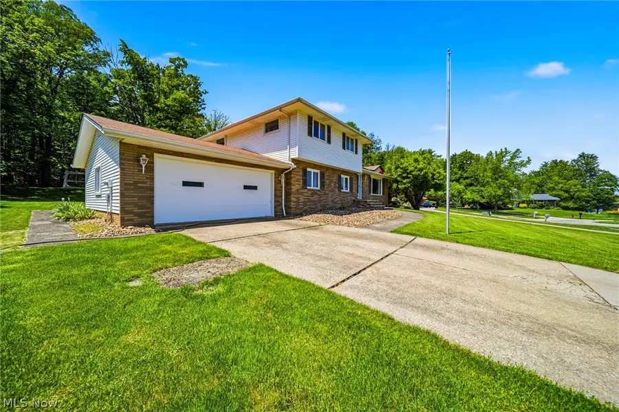 8074 Farview Oval, Brecksville, OH 44141 - #2