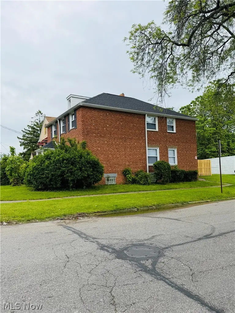 14702 Milverton Road, Cleveland, OH 44120 - #3