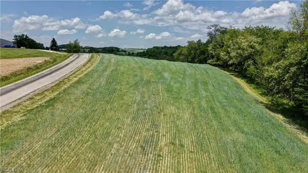 Renner Road, Fresno, OH 43824