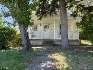 856 E 210th Street, Euclid, OH 44119