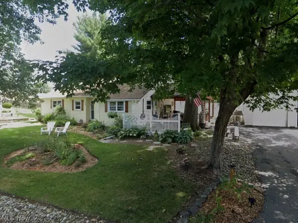 176 Rockridge Road, Chippewa Lake, OH 44215