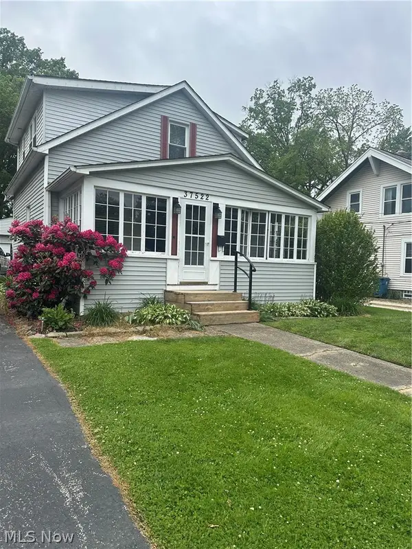 37522 Arthur Street, Willoughby, OH 44094