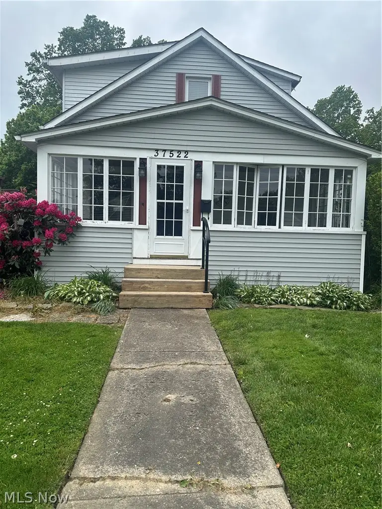 37522 Arthur Street, Willoughby, OH 44094 - #2