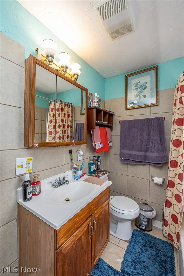 3201 W 54th Street, Cleveland, OH 44102 - #2