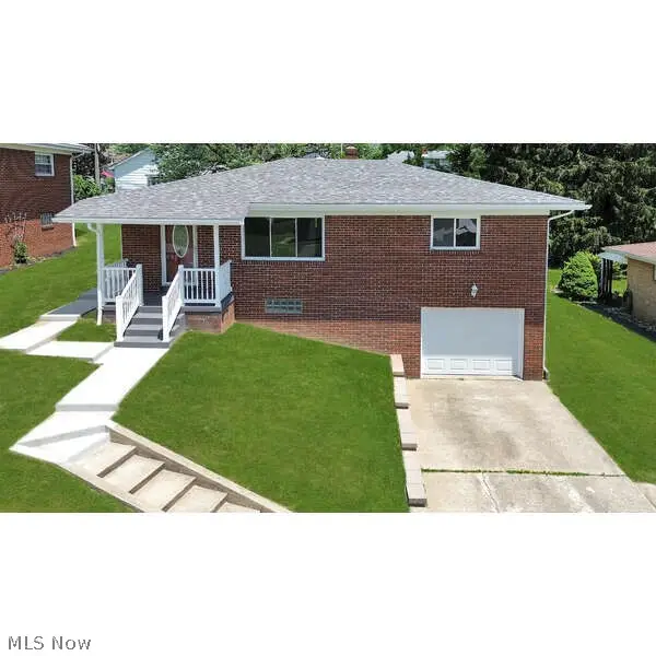 156 Pembroke Road, Steubenville, OH 43953