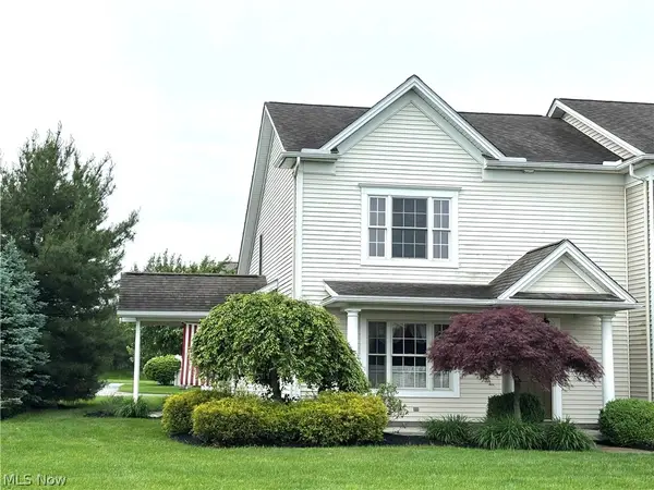 12 Cambridge Glen, Columbiana, OH 44408