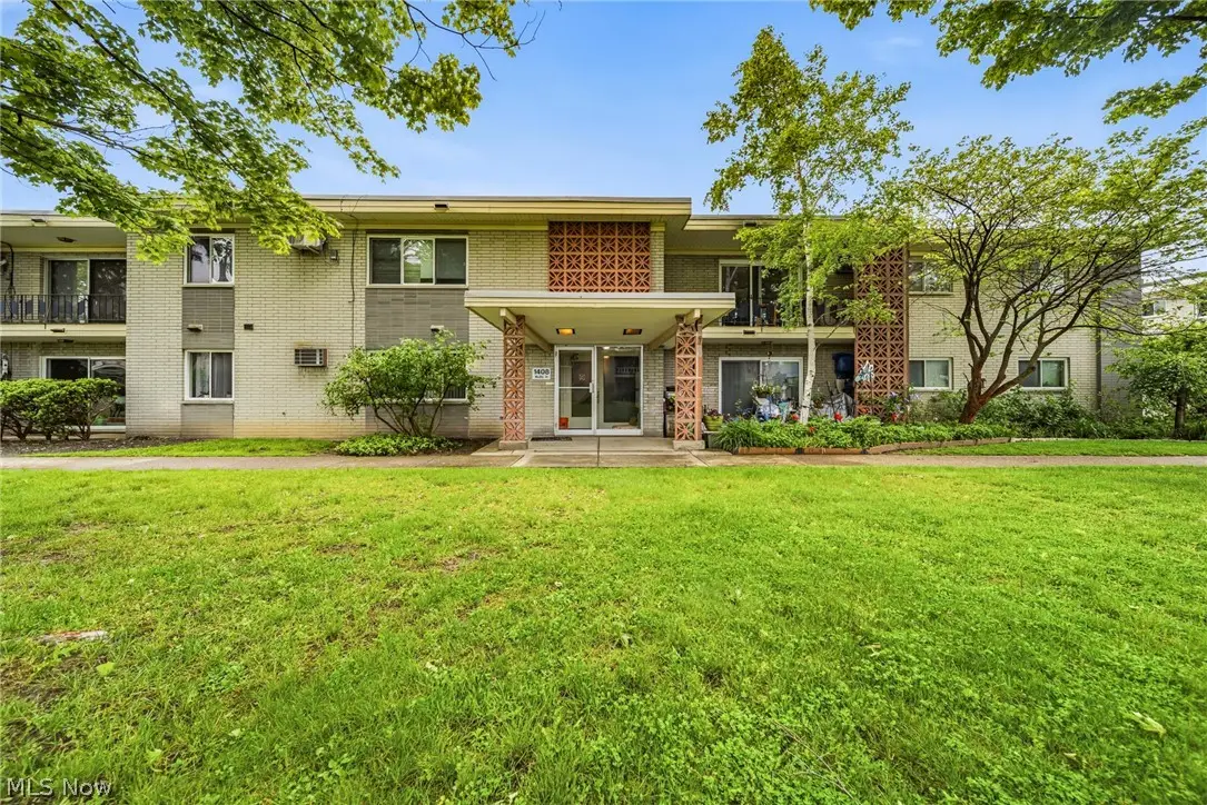 1408 Golden Gate Boulevard #203, Mayfield Heights, OH 44124 - #1