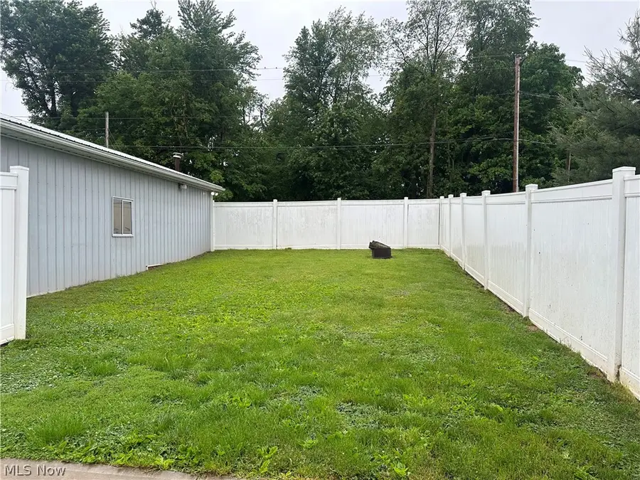 519 Main Street, Gratiot, OH 43740 - #2