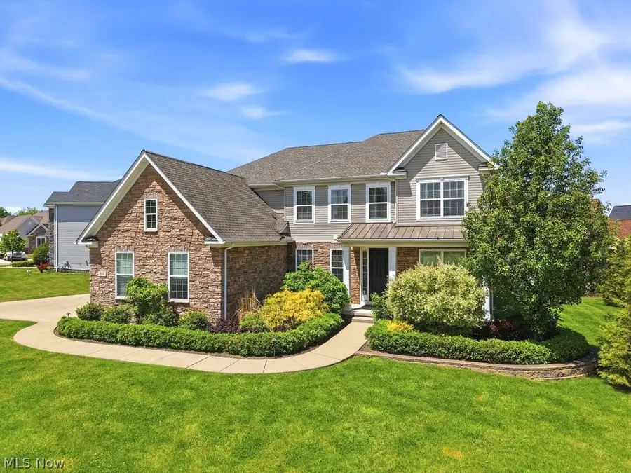 351 Glasgow Drive, Highland Heights, OH 44143 - #2