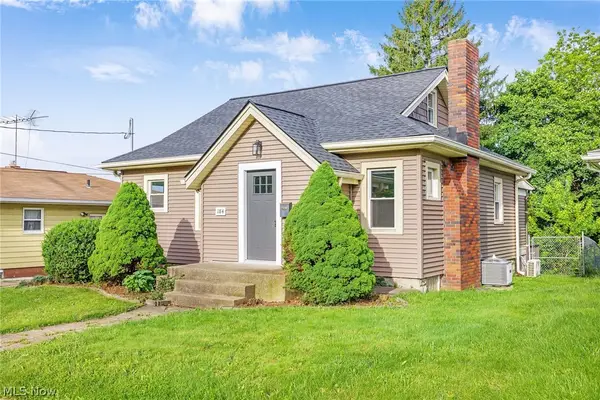 184 Edgehill Drive, Akron, OH 44312