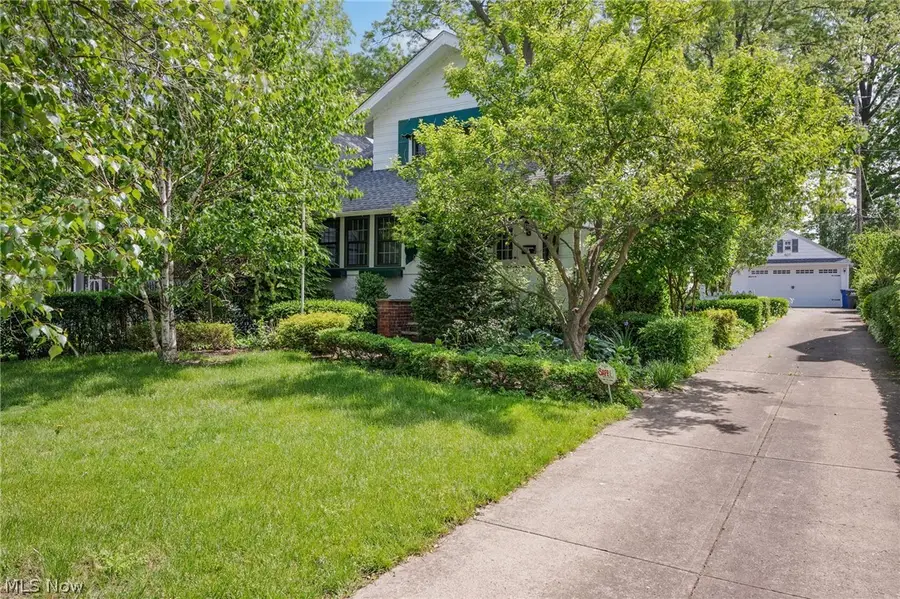 1351 Manor Park Avenue, Lakewood, OH 44107 - #2