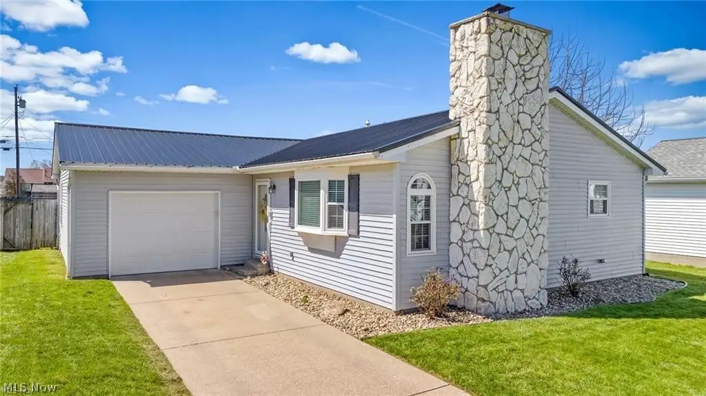 1206 14th Street, Vienna, WV 26105 - #1