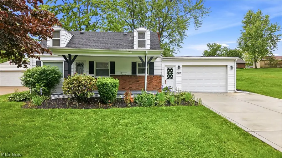 2413 W Manor Avenue, Youngstown, OH 44514 - #2