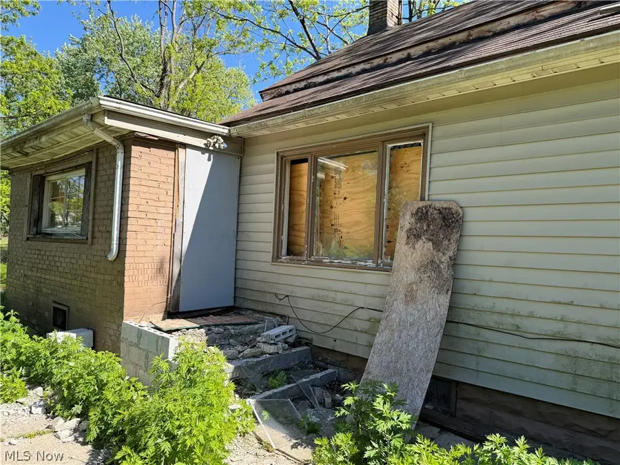 3419 E 70th Street, Cleveland, OH 44127 - #3