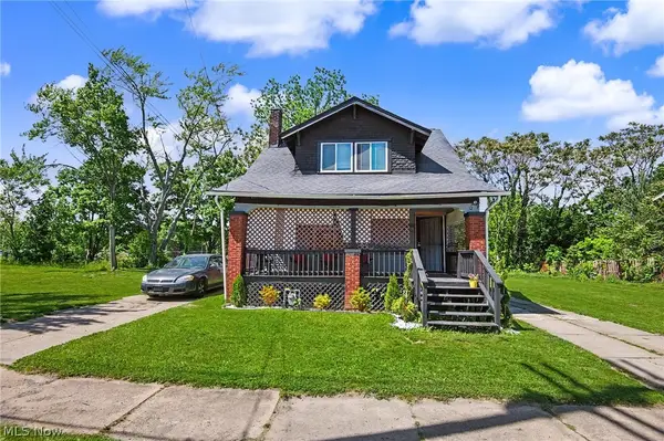 32 E Avondale Avenue, Youngstown, OH 44507