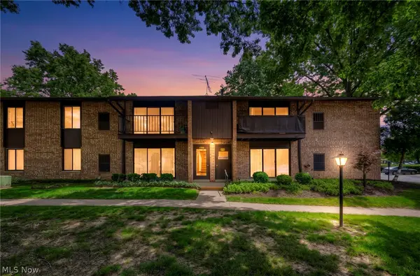 16430 Heather Lane #204, Middleburg Heights, OH 44130