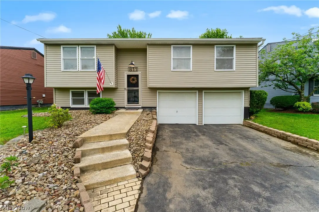 811 Illinois Avenue, McDonald, OH 44437 - #1