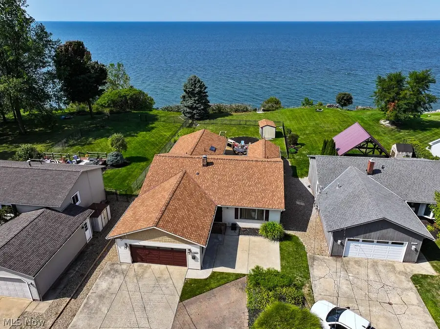 33091 Lake Shore Boulevard, Eastlake, OH 44095 - #3