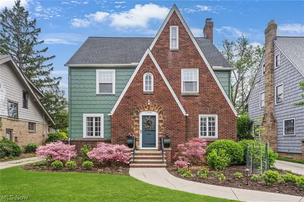 17531 Daleview Drive, Lakewood, OH 44107