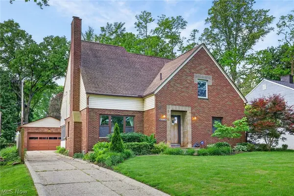 674 Upper Merriman Drive, Akron, OH 44303