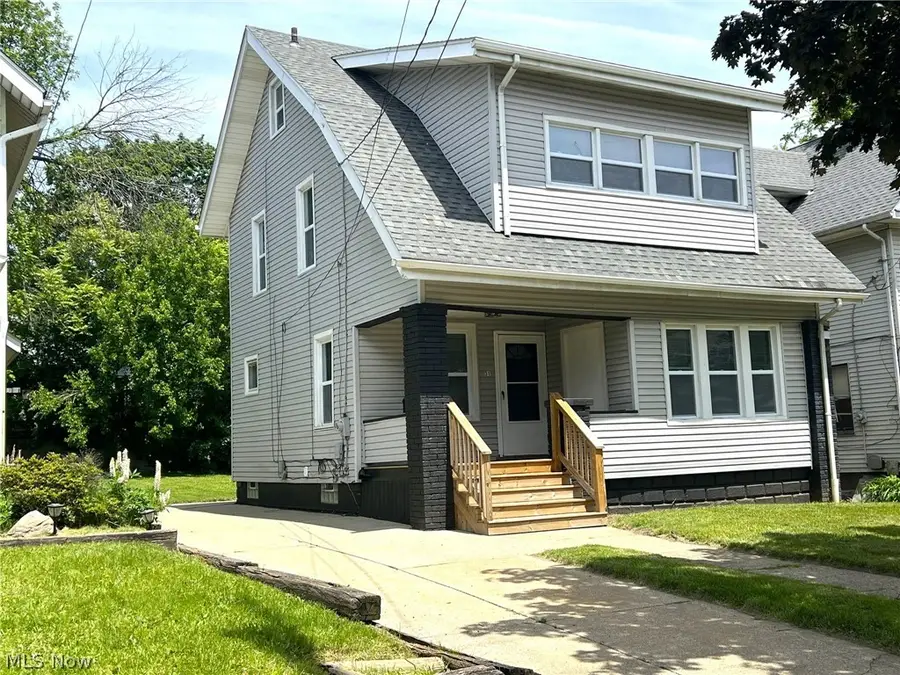 31 E Brookside Avenue, Akron, OH 44301 - #2