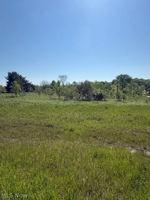 7373 Hunters Glen Lane, Seville, OH 44273