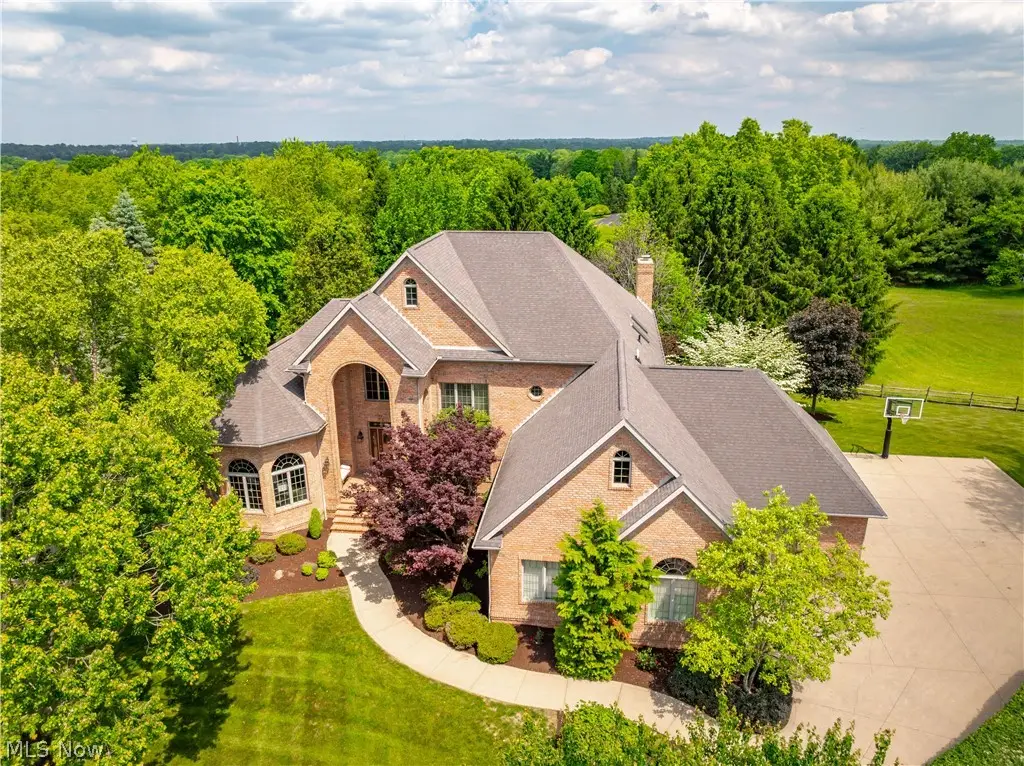 1544 Pilgrims Knob Se, Canton, OH 44709 - #1
