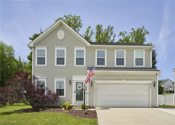 6557 Pine Bluff Ne Avenue, Canton, OH 44721