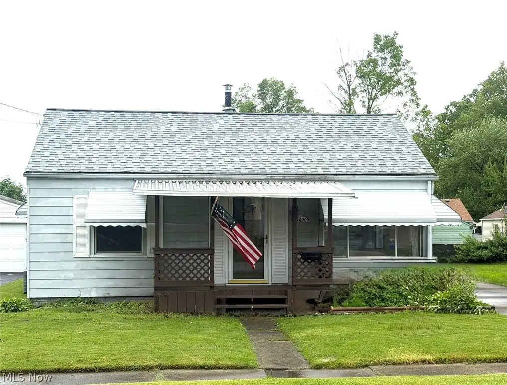 2065 Clermont Ne Avenue, Warren, OH 44483 - #1