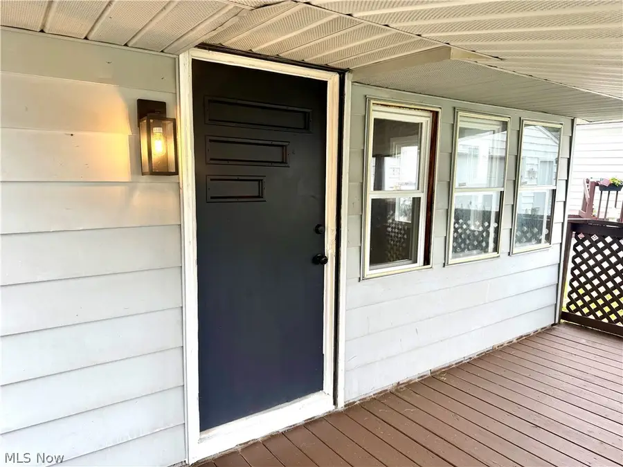 2065 Clermont Ne Avenue, Warren, OH 44483 - #2