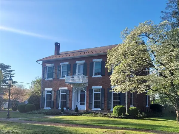 490 E Union Avenue, Mcconnelsville, OH 43756