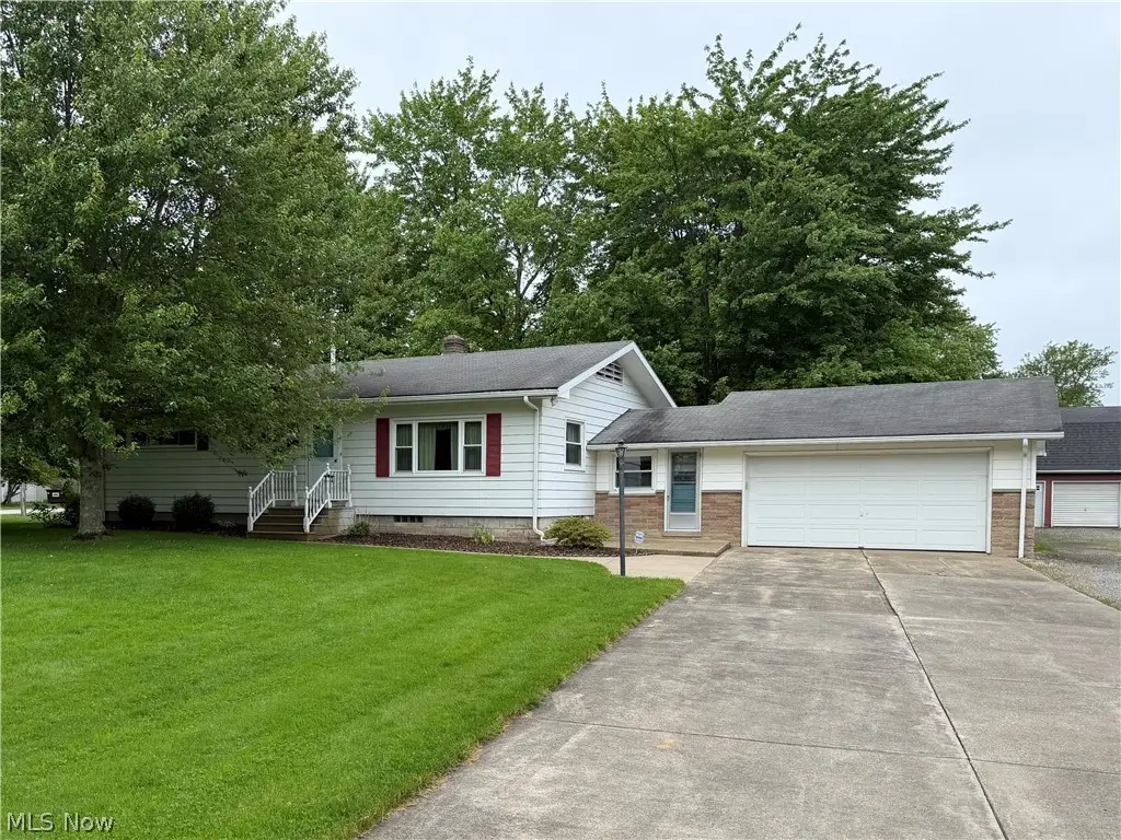 4805 Hoagland Blackstub Road, Cortland, OH 44410 - #1